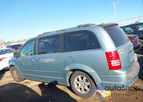 2008 Chrysler Town & Country Touring из США, поврежденный, VIN 2A8HR54P38R836196